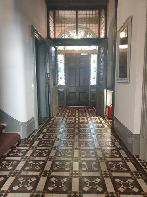 Elegant Studio In Central Hove - 5 Min Walk To Beach - 10 Min To Brighton Kültér fotó