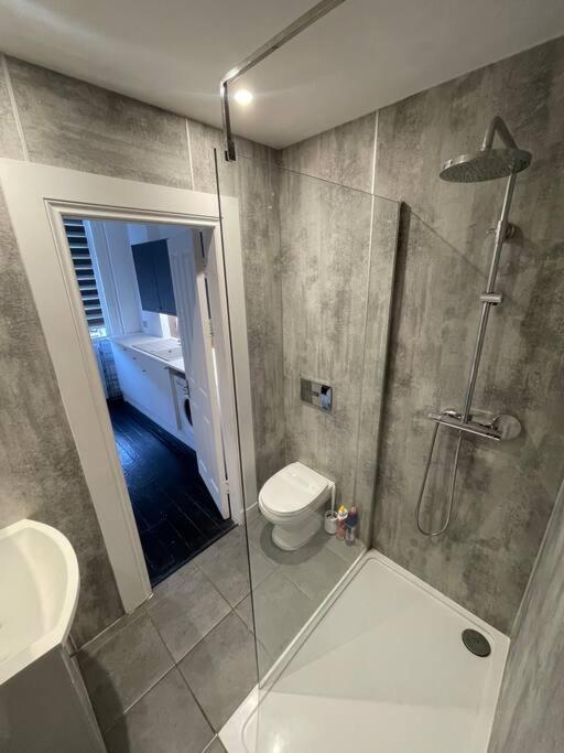 Elegant Studio In Central Hove - 5 Min Walk To Beach - 10 Min To Brighton Kültér fotó