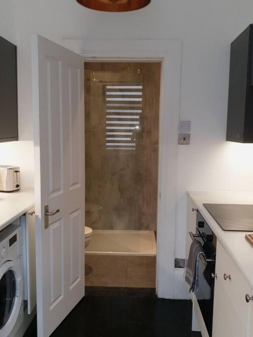 Elegant Studio In Central Hove - 5 Min Walk To Beach - 10 Min To Brighton Kültér fotó