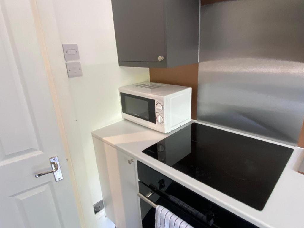 Elegant Studio In Central Hove - 5 Min Walk To Beach - 10 Min To Brighton Kültér fotó
