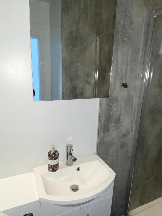 Elegant Studio In Central Hove - 5 Min Walk To Beach - 10 Min To Brighton Kültér fotó